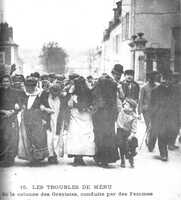  1909 greve de Meru les femmes en tete de la manifestation des grevistes_new.jpg 